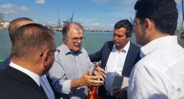 O ministro Maurício Quintella Lessa esteve em Itajaí, no dia 26 de janeiro de 2017, a convite do Fórum Parlamentar Catarinense