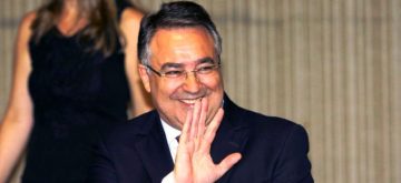 Raimundo Colombo renúncia