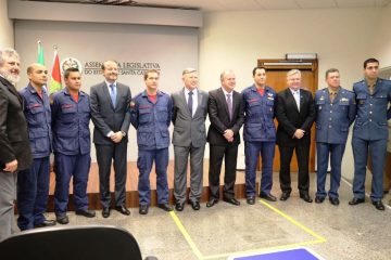 Bombeiros realizaram um parto no escuro e em meio à mata