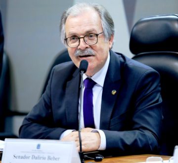 Dalirio Beber Fies