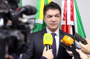 Após a deflagração da Operação Caronte, que prendeu o prefeito Clésio Salvaro, de Criciúma, no dia 5 de agosto, as investigações foram concluídas pelo MPSC, com análise das provas e coleta de 38 depoimentos pelos integrantes dos Grupos GEAC e GAECO.