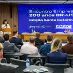 O encontro realizado nesta segunda-feira, 30, na sede da Federação da Indústria de Santa Catarina (Fiesc), que reuniu importantes lideranças empresariais e autoridades do estado, teve como objetivo fortalecer os laços econômicos e comerciais entre as duas nações, além de promover novas oportunidades de negócios para empresas catarinenses no mercado norteamericano.