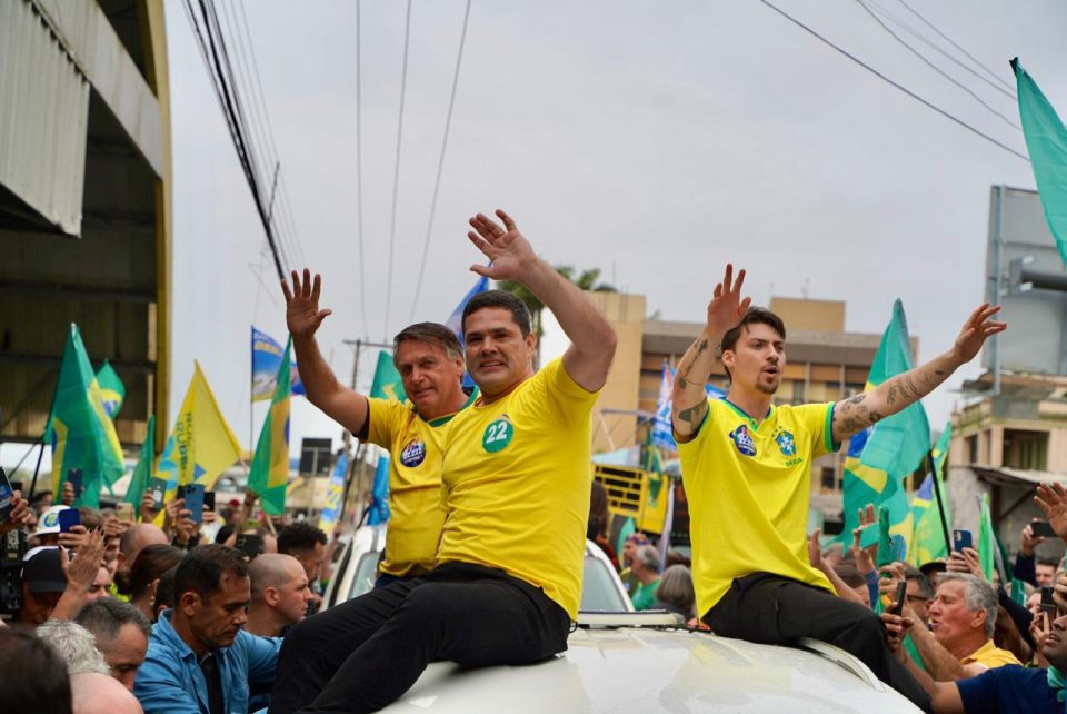 Ex-presidente faz passagem marcante por Itajaí, destacando Robison e Rubens como os candidatos certos para a cidade