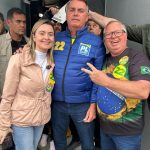 Em Blumenau, Flávio José Linhares, conhecido como Flavinho, conquistou 3.618 votos e garantiu uma vaga no legislativo municipal. Jovem, defensor das pautas da direita e alinhado às causas que Julia Zanatta abraça, Flávio desponta como uma promessa de renovação política. Aos 31 anos, ele pautou sua campanha na defesa dos valores cristãos, liberdade de expressão, inclusive dentro das igrejas, a favor da vida e de políticas públicas para pessoas com doenças raras, temas relevantes para o eleitorado conservador da região.